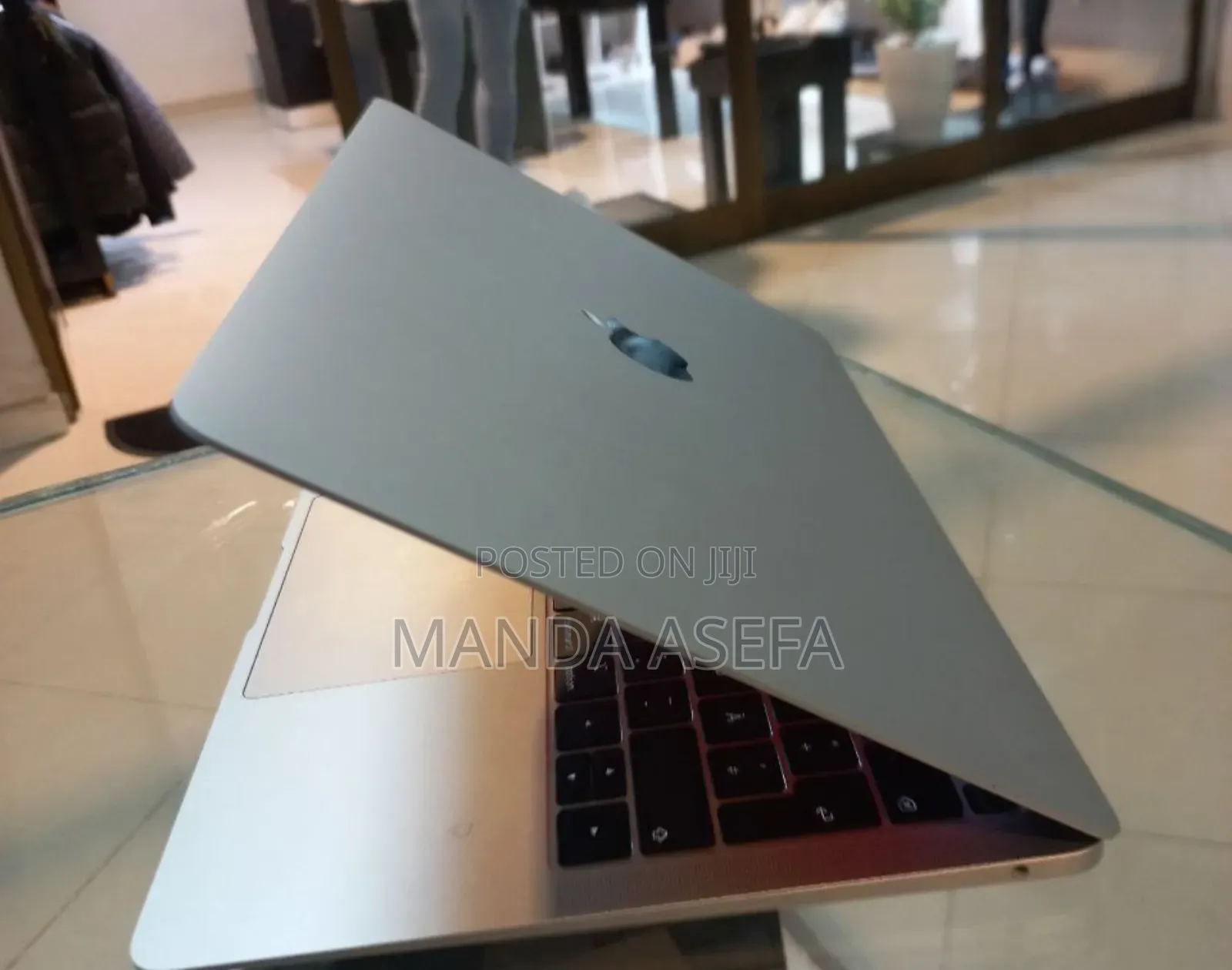 New Laptop Apple MacBook Pro 2019 8GB Intel Core I5 SSD 128GB