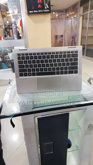 New Laptop HP EliteBook 830 G8 16GB Intel Core I7 SSD 512GB