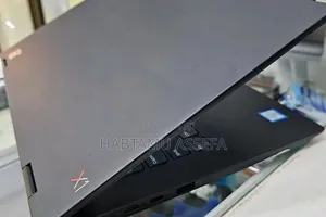 New Laptop Lenovo Yoga 330 16GB Intel Core I7 SSD 512GB