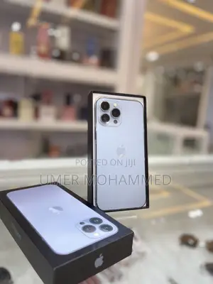 Photo - Apple iPhone 13 Pro Max 256 GB Blue