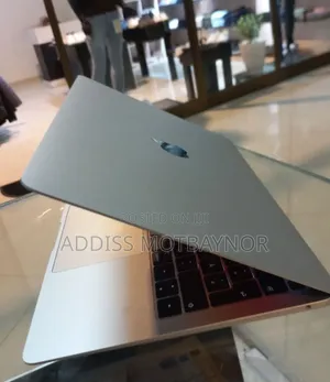 New Laptop Apple MacBook Pro 2019 8GB Intel Core I7 SSD 128GB