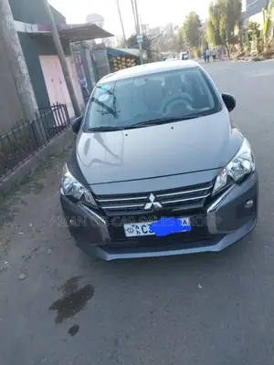 Photo - Mitsubishi Attrage 2022 Gray