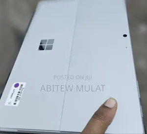 New Laptop Microsoft Surface Pro 7 16GB Intel Core I7 SSD 256GB