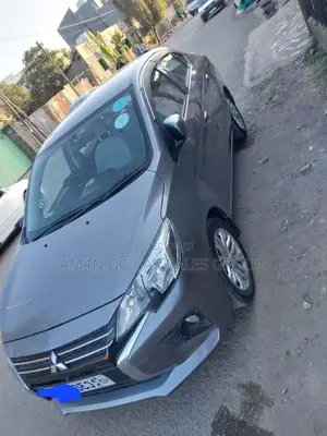 Mitsubishi Attrage 2022 Gray