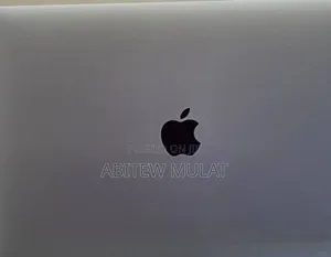 New Laptop Apple MacBook Pro 2017 8GB Intel Core I5 SSD 512GB