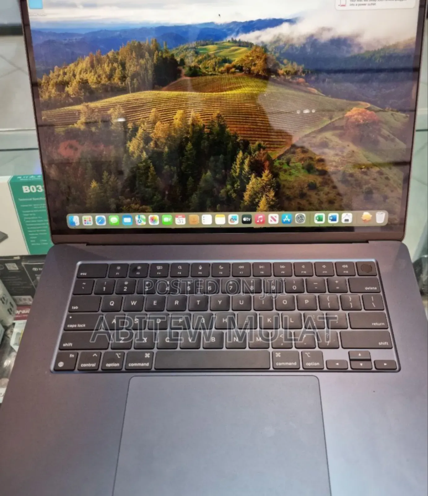 New Laptop Apple MacBook Air 2024 M3 15-Inch 8GB Apple M3 SSD 256GB