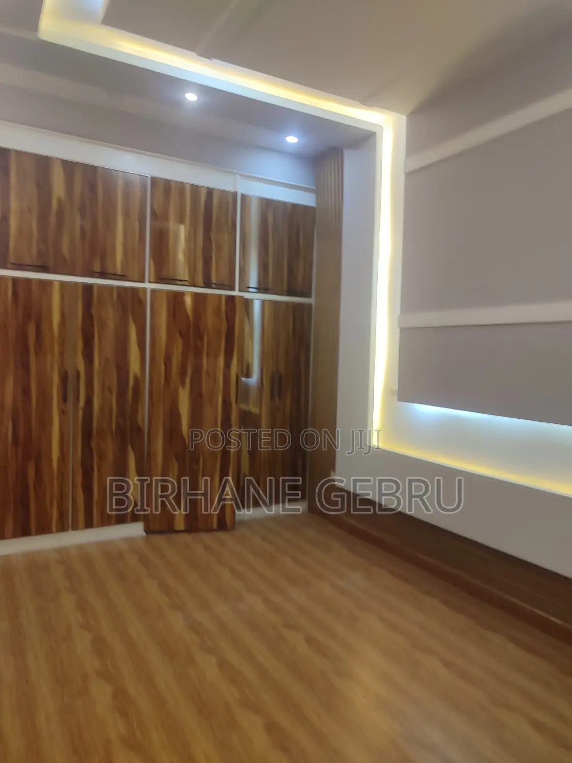 5bdrm Villa in Villa House, Bole for rent