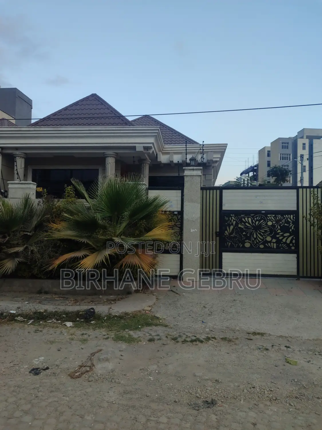 5bdrm Villa in Villa House, Bole for rent