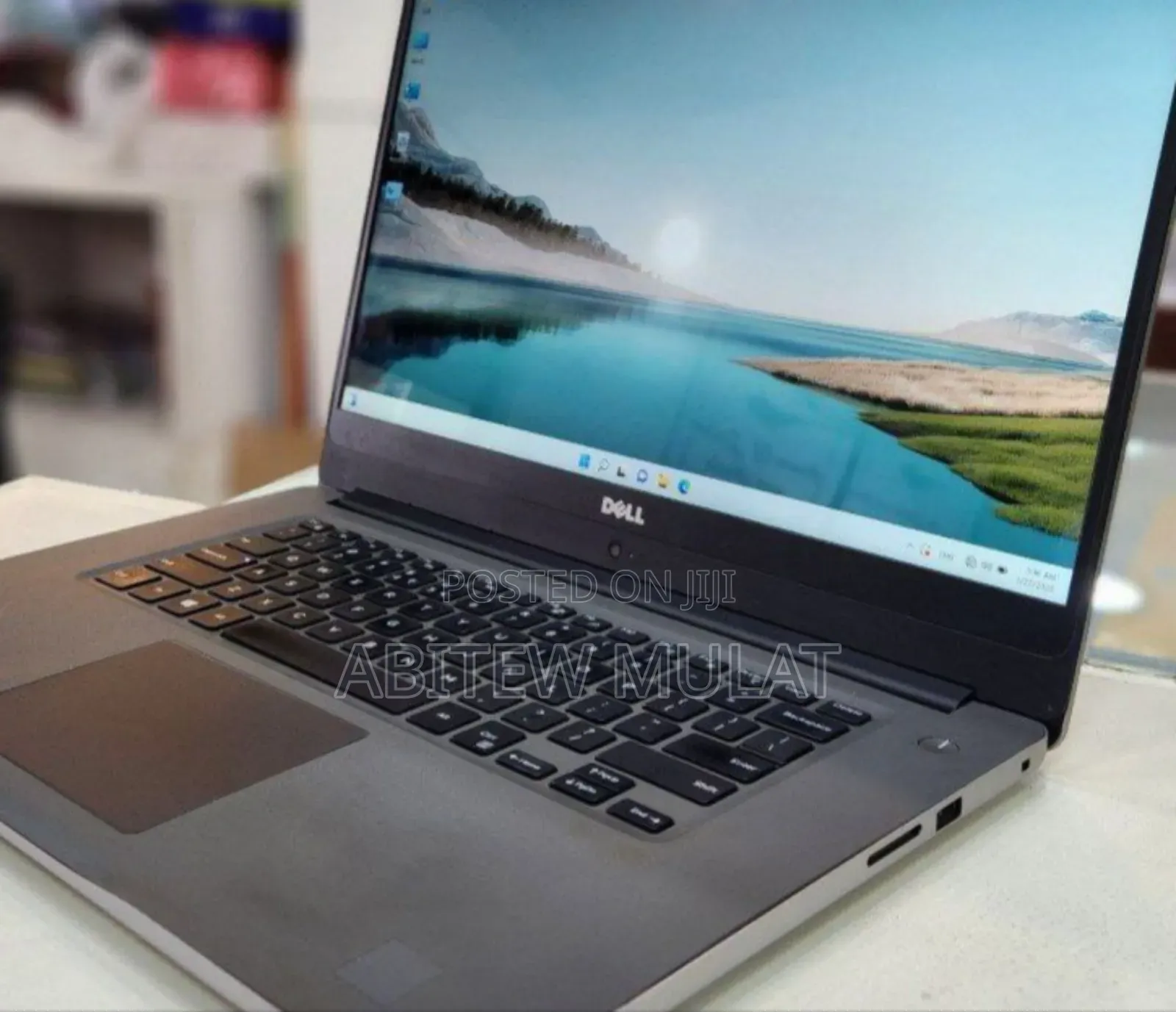 New Laptop Dell Inspiron 15 8GB Intel Core I5 HDD+SSD 1T