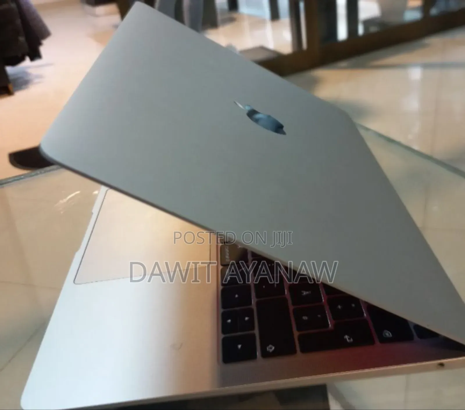 New Laptop Apple MacBook Air 2019 6GB Intel Core I5 SSD 128GB