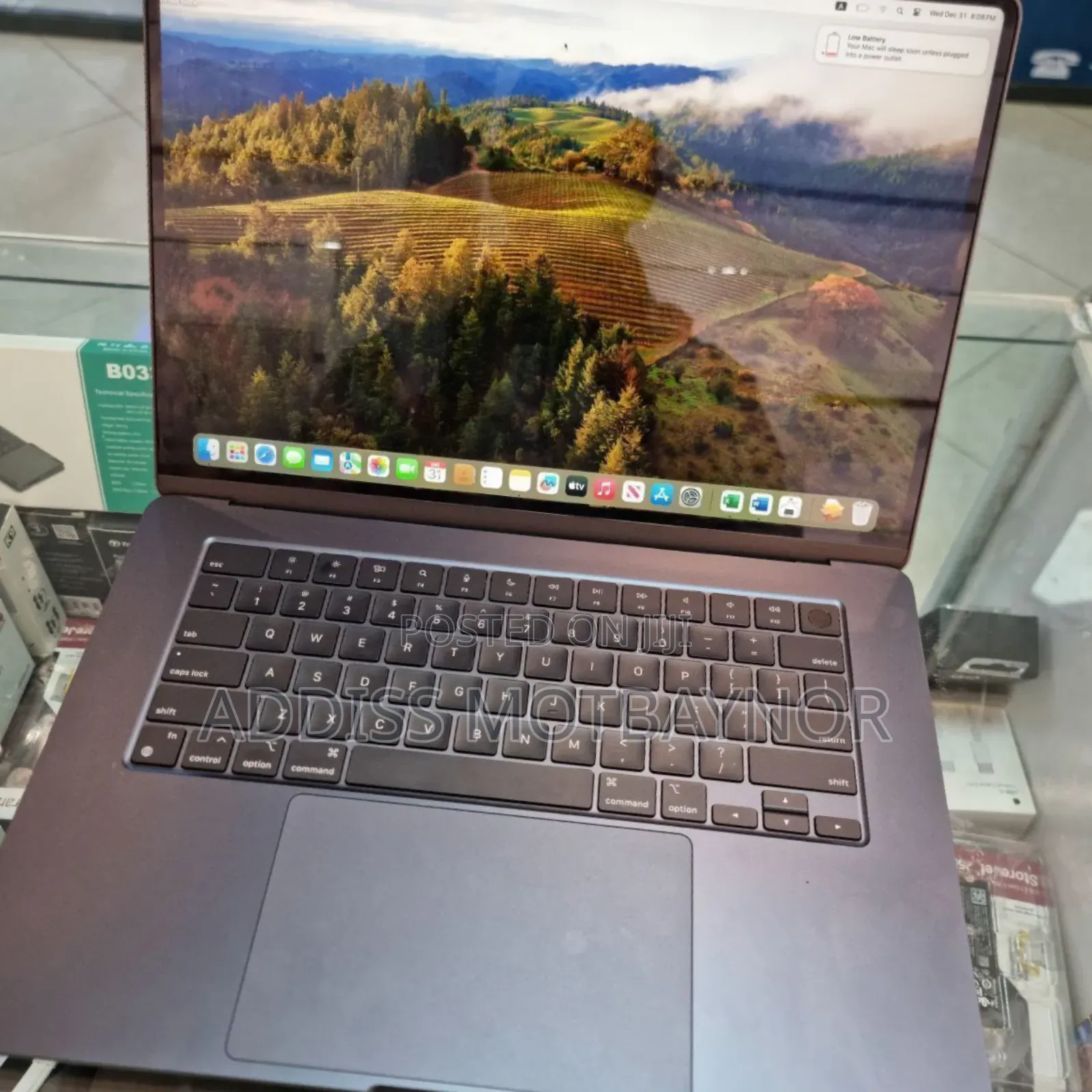 New Laptop Apple MacBook Air 2020 M1 8GB Intel Core M3 SSD 512GB