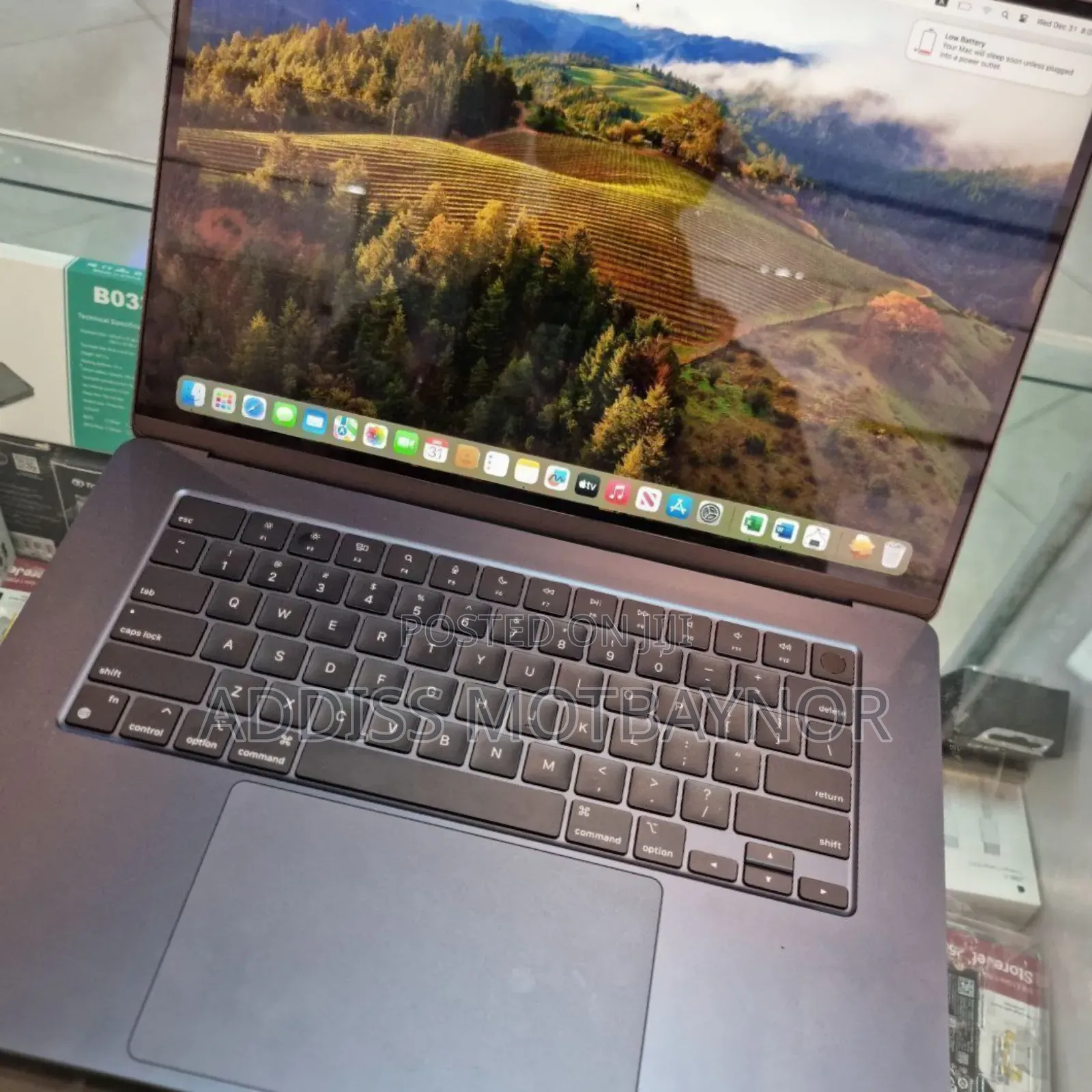 New Laptop Apple MacBook Air 2020 M1 8GB Intel Core M3 SSD 512GB