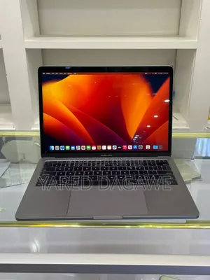 New Laptop Apple MacBook Pro 2017 8GB Intel Core I5 SSD 512GB