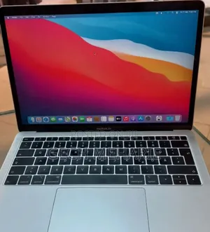 New Laptop Apple MacBook Air 2019 8GB Intel Core I5 SSD 128GB