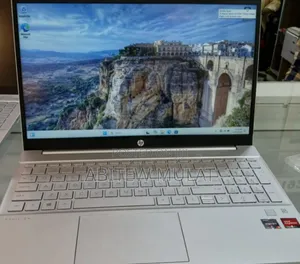 Photo - New Laptop HP Pavilion 15 8GB AMD Ryzen 5 SSD 512GB
