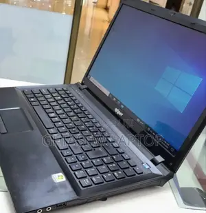 New Laptop 4GB Intel Core I3 HDD 250GB