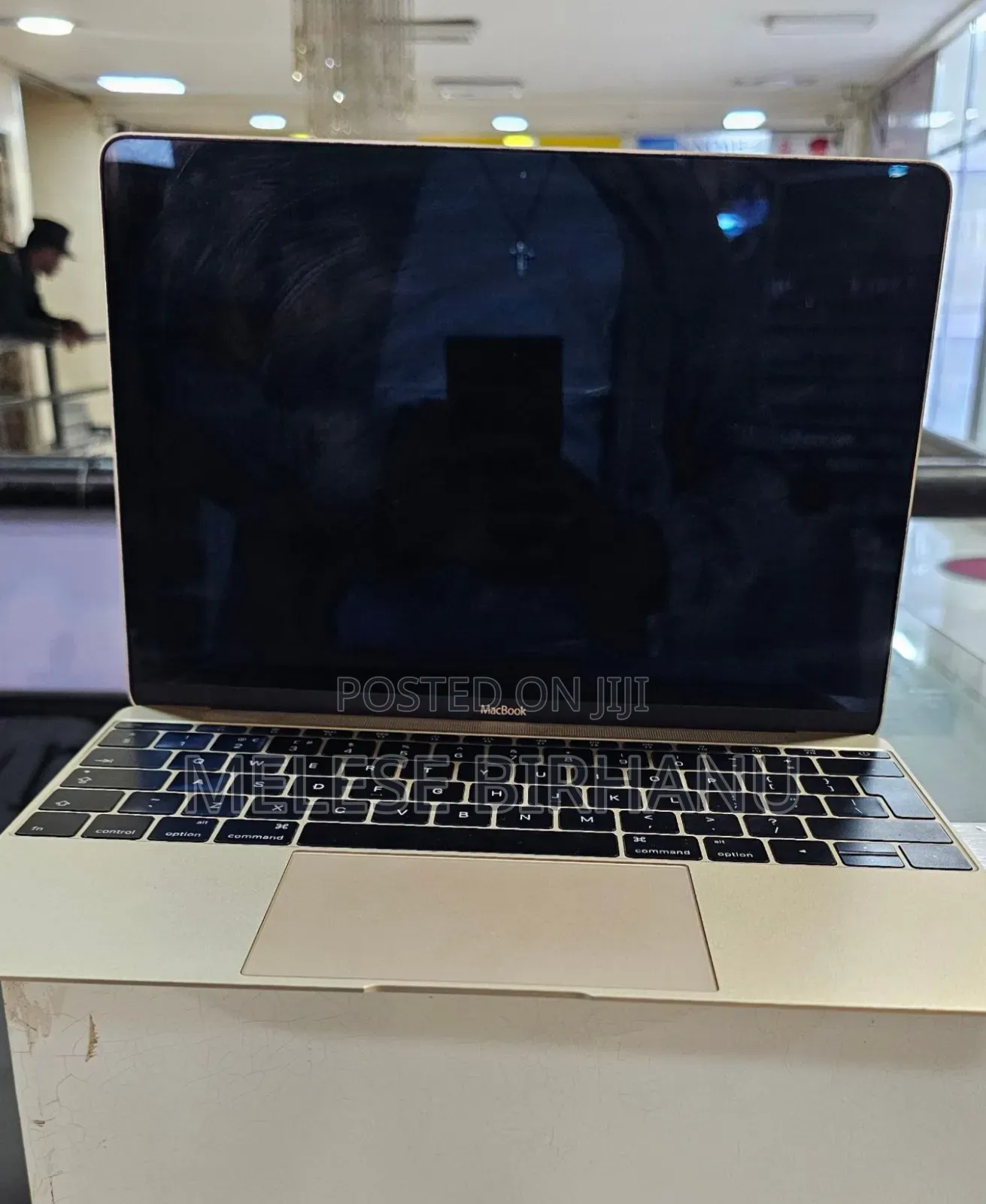 New Laptop Apple MacBook Pro 2015 8GB Intel Core I5 SSD 256GB
