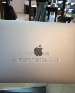 New Laptop Apple MacBook Air 2019 8GB Intel Core I5 SSD 128GB