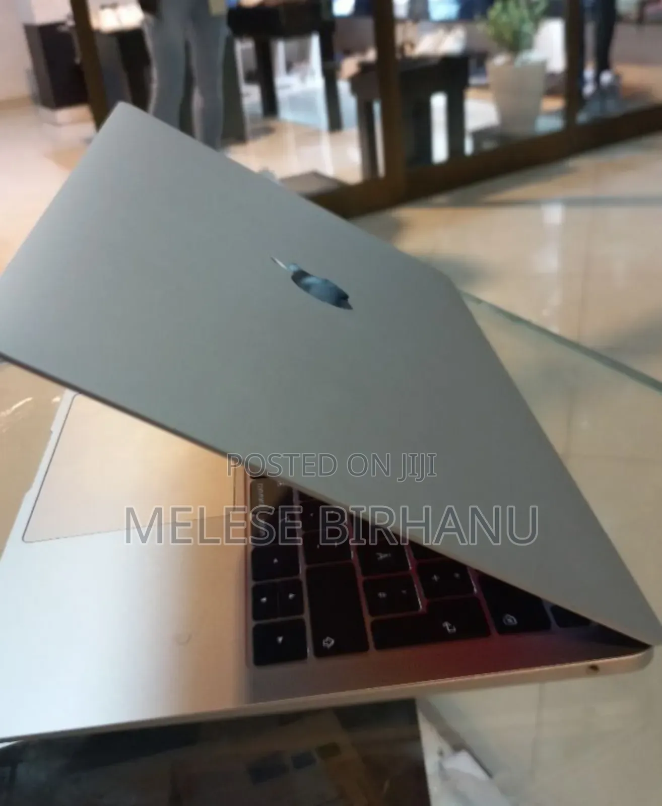 New Laptop Apple MacBook Air 2019 8GB Intel Core I5 SSD 128GB