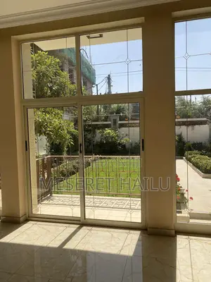 7bdrm House in Bole Rwandan for rent