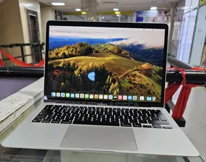 New Laptop Apple MacBook Air 2020 M1 8GB Apple M1 SSD 256GB