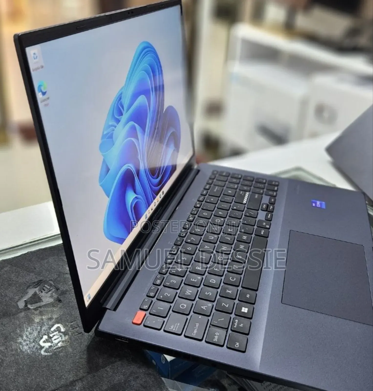 New Laptop Asus Vivobook 16 16GB Intel Core I7 SSD 512GB