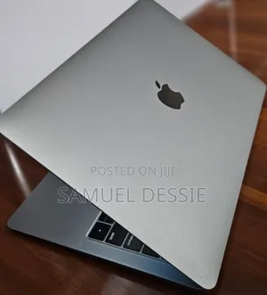 New Laptop Apple MacBook Air 2019 8GB Intel Core I5 SSD 128GB