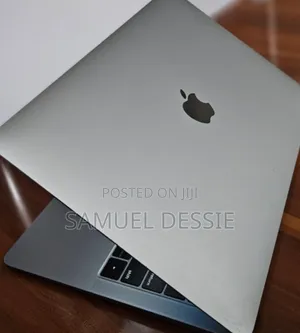 New Laptop Apple MacBook Air 2019 8GB Intel Core I5 SSD 128GB