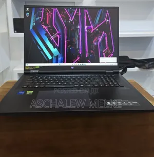 New Laptop Acer Predator Helios 18 PH18-71 16GB Intel Core I7 SSD 1T