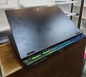 New Laptop Acer Predator Helios 18 PH18-71 16GB Intel Core I7 SSD 1T