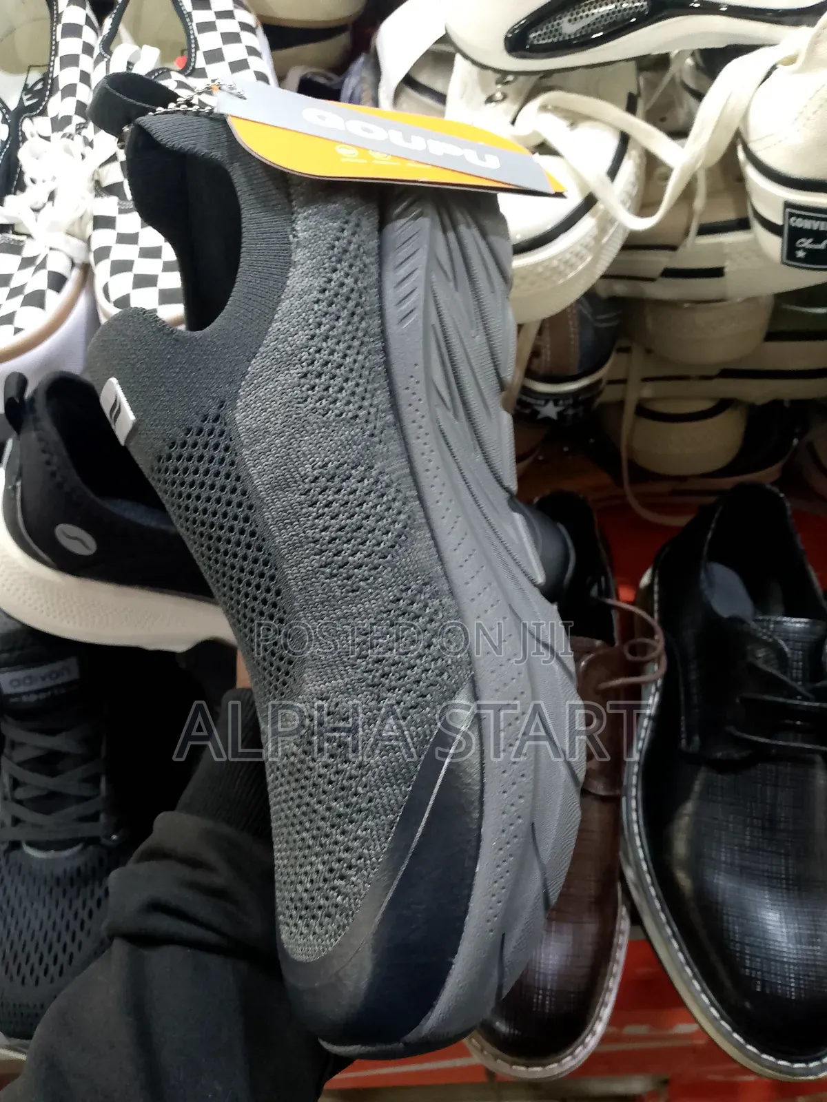 Goupu Smooth Good Quality Sneakers for You