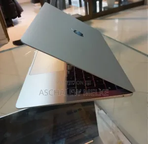 New Laptop Apple MacBook Air 2019 8GB Intel Core I5 SSD 128GB