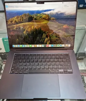 Photo - New Laptop Apple MacBook Air 2024 M3 15-Inch 8GB Apple M3 SSD 256GB