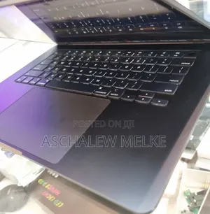 New Laptop Apple MacBook Air 2024 M3 15-Inch 8GB Apple M3 SSD 256GB