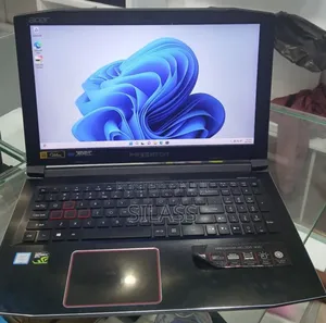 New Laptop Acer Predator Helios 300 16GB Intel Core I7 SSD 256GB