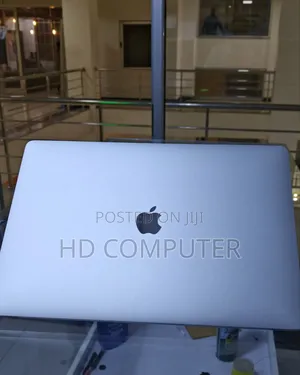 New Laptop Apple MacBook Pro 2019 16GB Intel Core I9 SSD 512GB