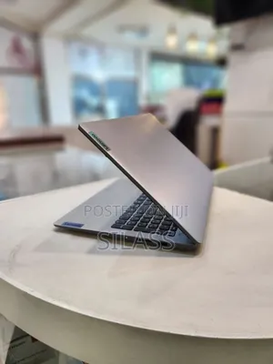 New Laptop Lenovo Ideapad 3 8GB Intel Core I5 SSD 512GB