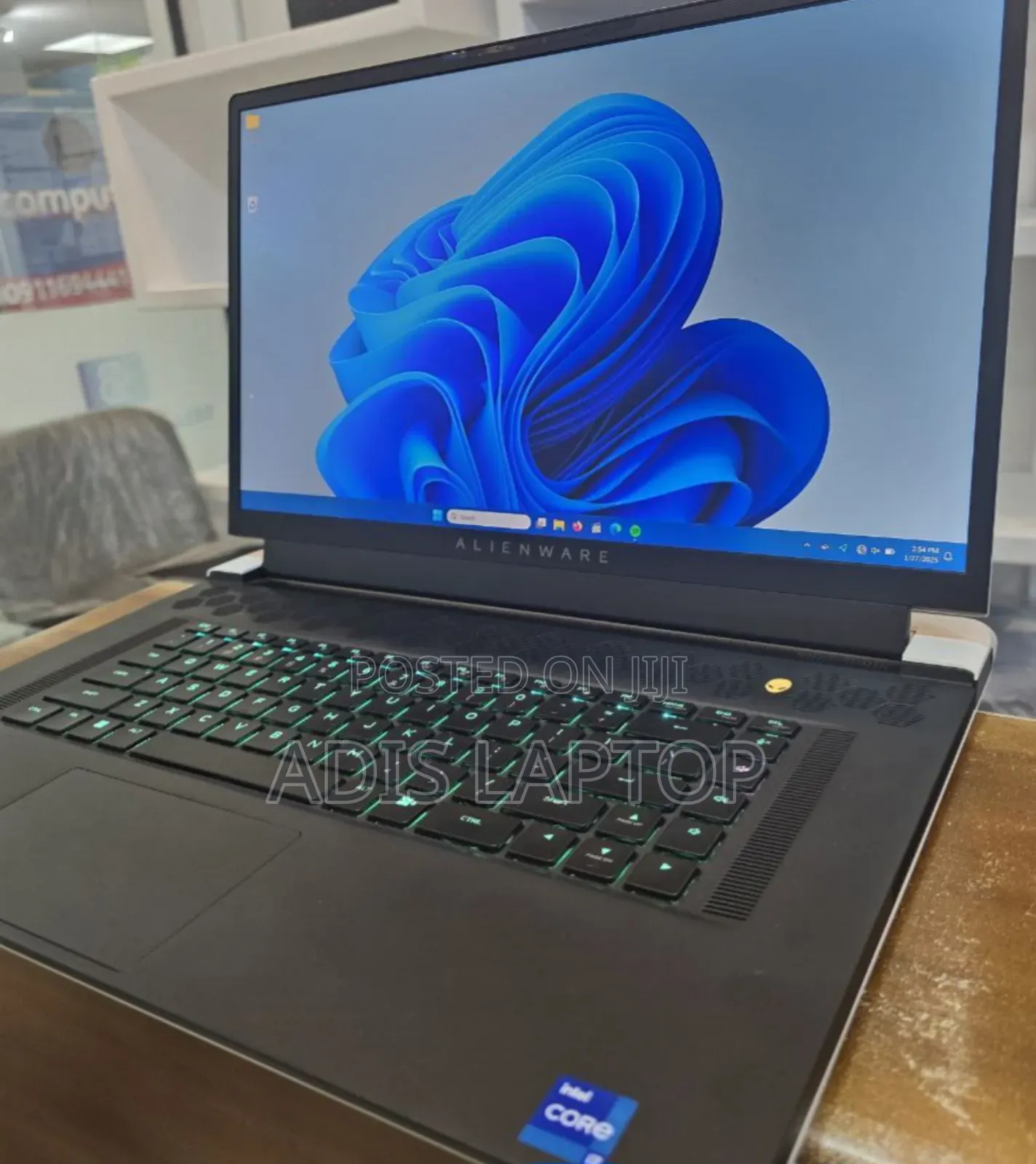 New Laptop Alienware M17x R2 32GB Intel Core I7 SSD 1T