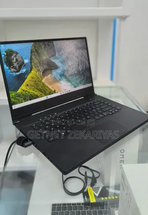 New Laptop Asus ROG Zephyrus G15 16GB Intel Core I7 SSD 1T