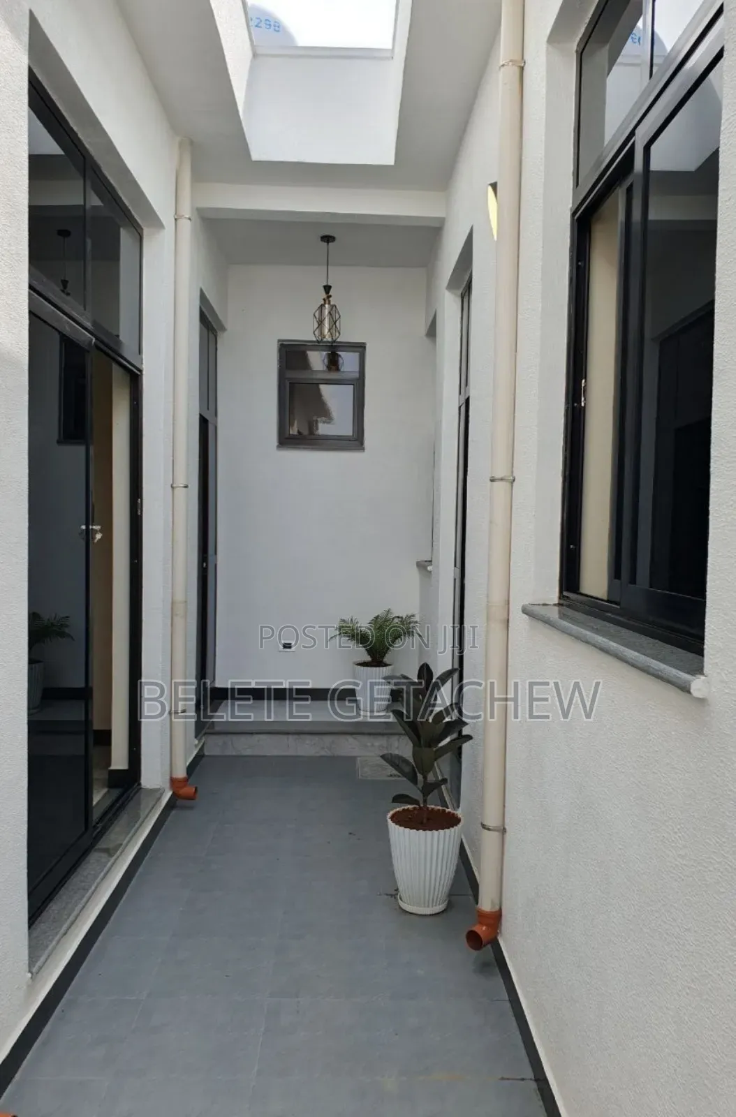 3bdrm Villa in Cmc Wosen, Luxury, Bole for sale