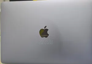 New Laptop Apple MacBook Pro 2020 M1 8GB Apple M1 Pro SSD 256GB