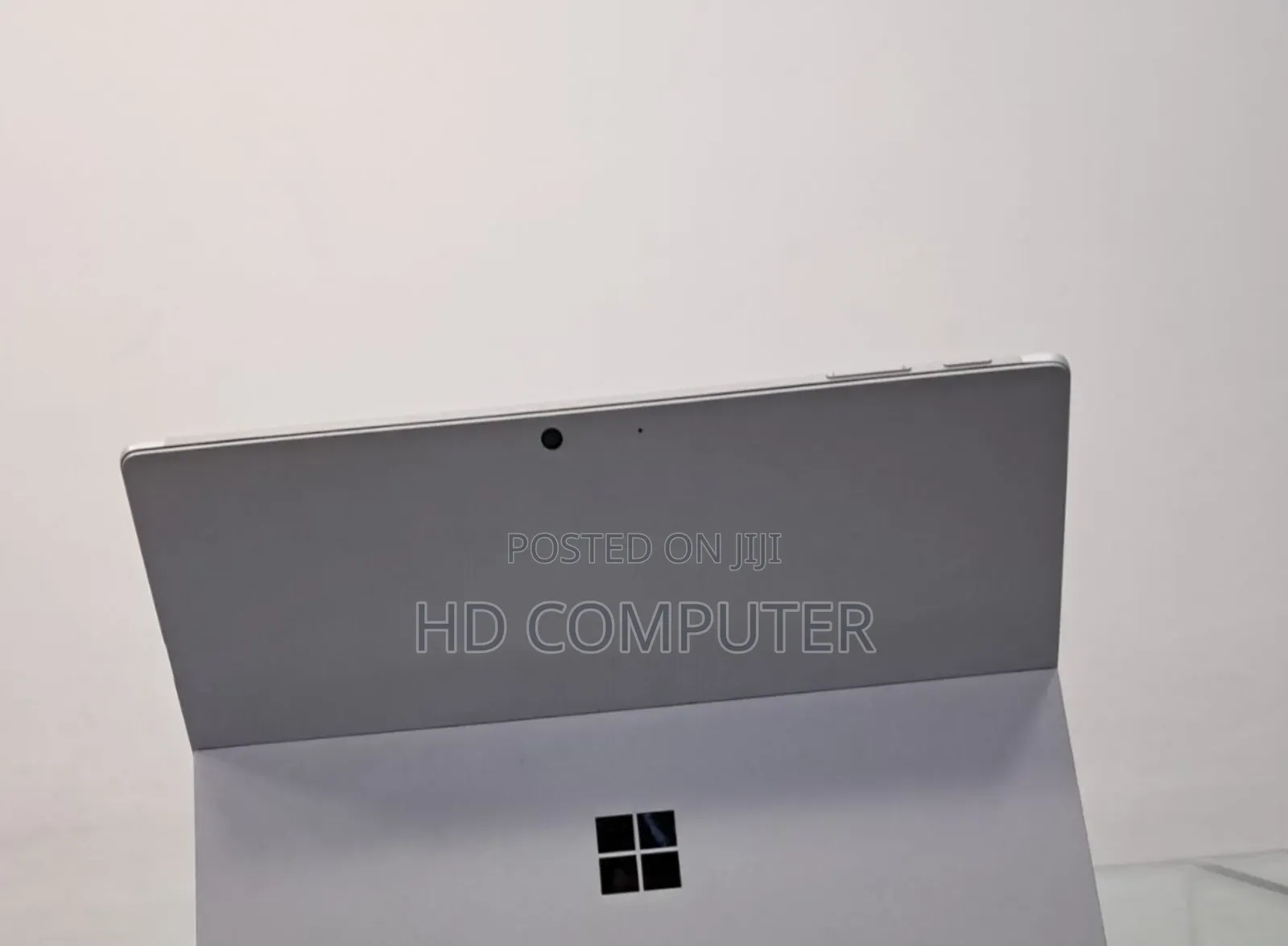 New Laptop Microsoft Surface 8GB Intel Core I5 SSD 256GB