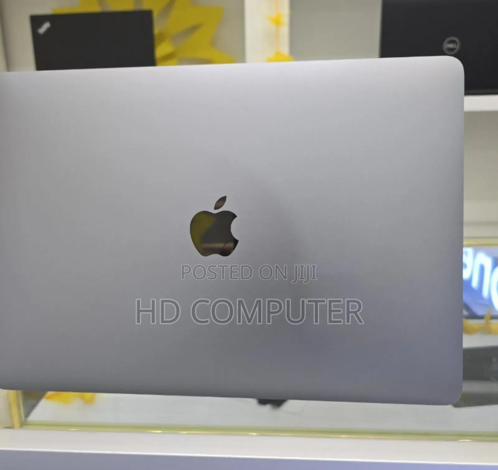 New Laptop Apple MacBook Pro M1 8GB Apple M1 Pro SSD 256GB