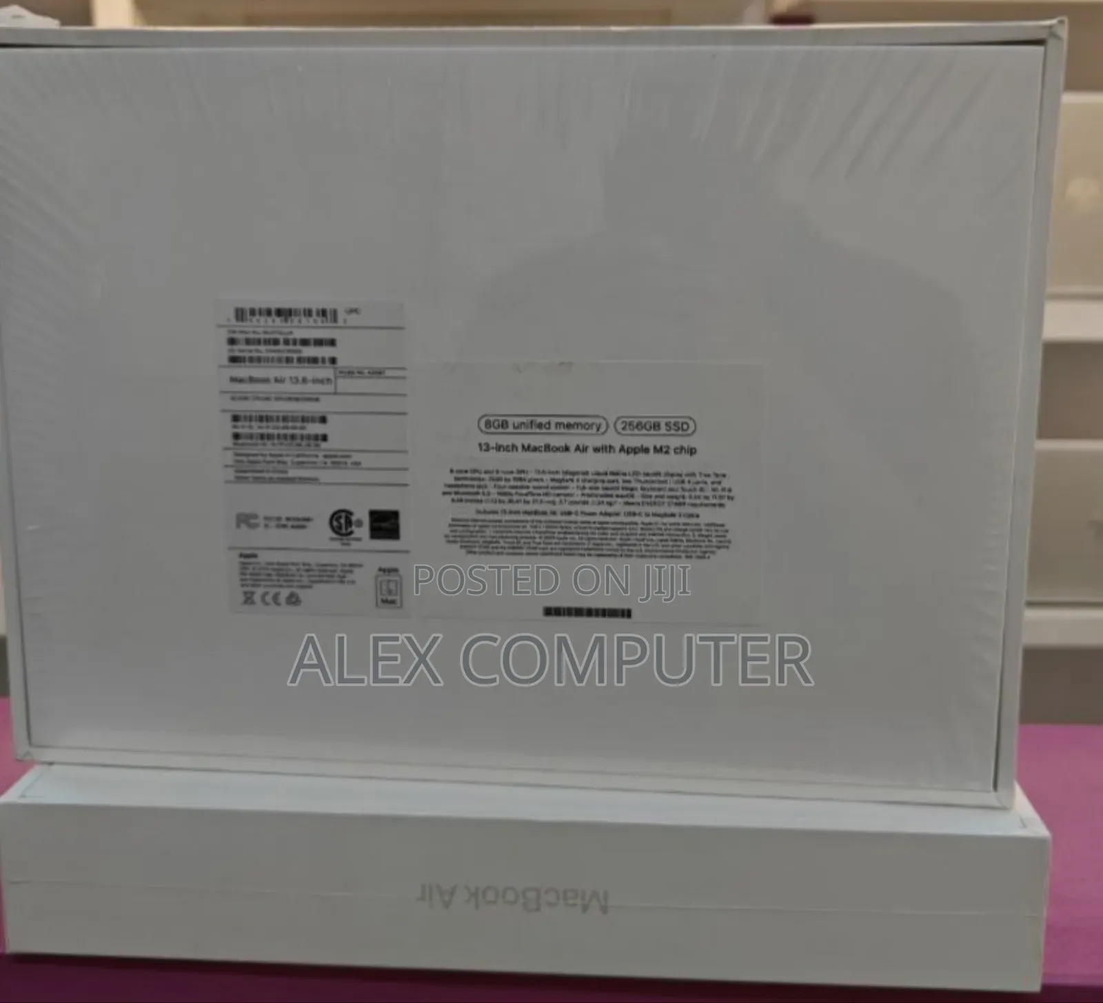 New Laptop Apple MacBook Air 2022 M2 8GB Apple M2 SSD 256GB