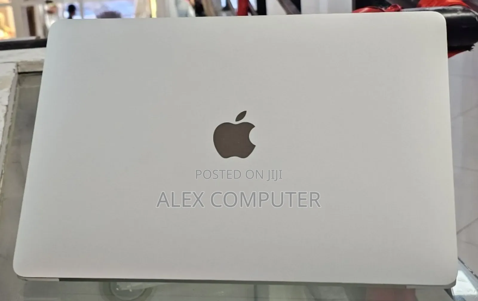 New Laptop Apple MacBook Air 2020 M1 8GB Apple M1 SSD 256GB