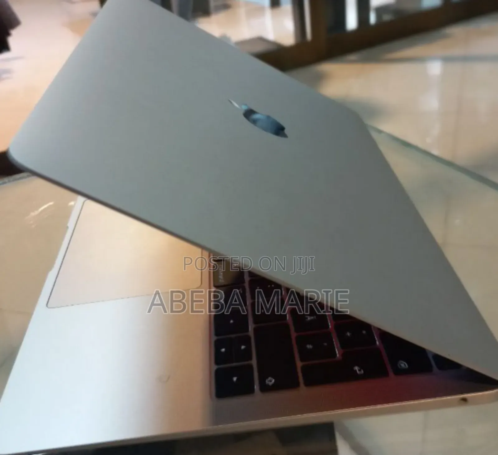 New Laptop Apple MacBook Air 2019 8GB Intel Core I5 SSD 128GB