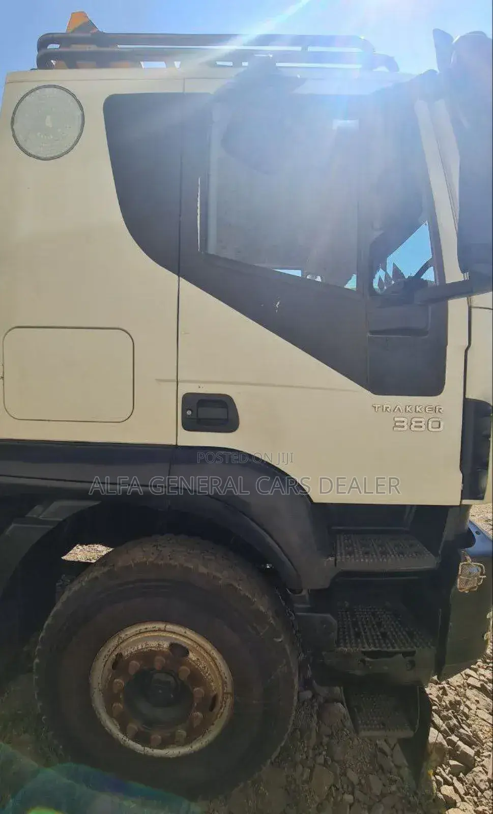 Iveco ባላቶኒ ከነተሳቢው
•2017
•88 ሽ ታርጋ
•26 ሽ ታርጋ ተሳቢ
•350,000 Km