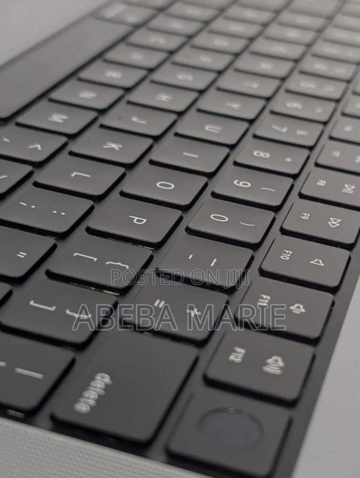 New Laptop Apple MacBook Pro 2020 M1 16GB Apple M1 Pro SSD 1T