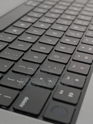 New Laptop Apple MacBook Pro 2020 M1 16GB Apple M1 Pro SSD 1T