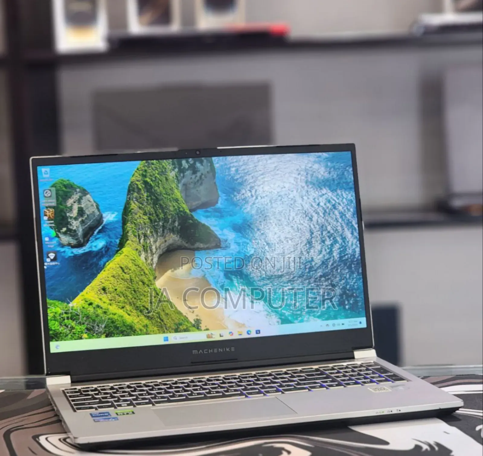 New Laptop eMachines G725 32GB Intel Core I7 SSD 512GB